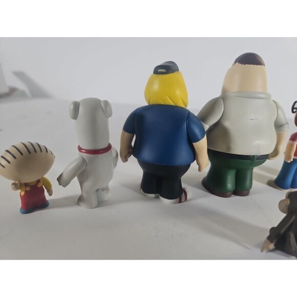 Family Guy Action Figures MEZCO 2006 Peter Meg Chris Brian Lois Stewie Lot of 7 - Picture 4 of 8
